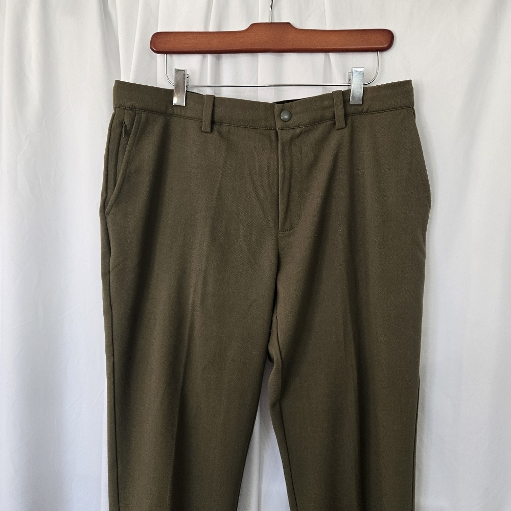 Quince Ultra Stretch 24/7 Smart Chino 32x32 Olive Green Performance Pants